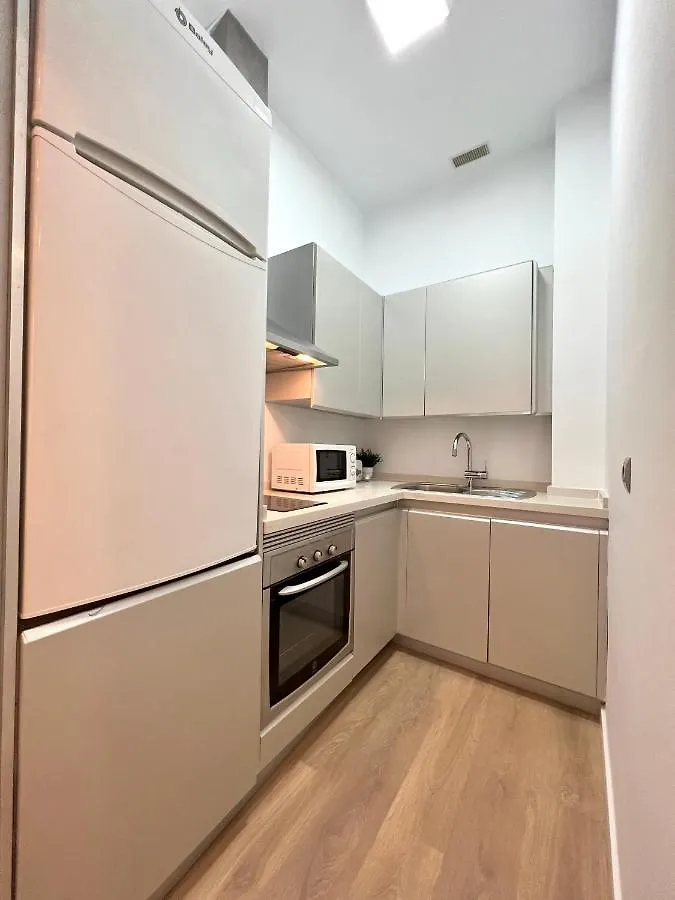 Guadiaro & Old Town With Patio By Ele Apartments Malaga